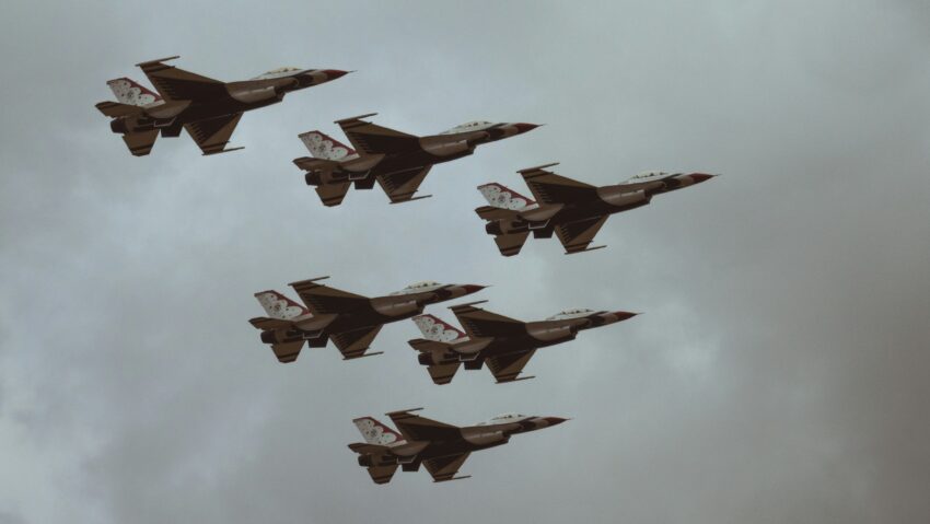 Rusia anunță distrugerea a 113 drone ucrainene; incendiu la un depozit petrolier din Pskov