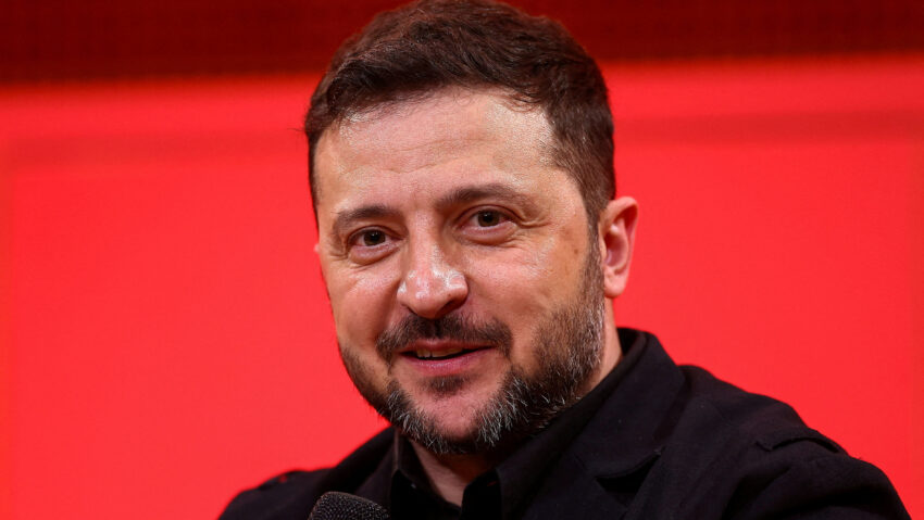 Limba română primește o zi oficială în Ucraina. Zelenski a semnat decretul