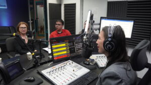 FOMO – frica de a nu rata nimic, dezbătută la Radio Oltenia Craiova în cadrul campaniei „Stai sigur pe net”