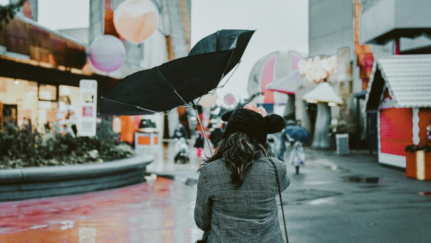 Cod galben de vânt puternic și ploi