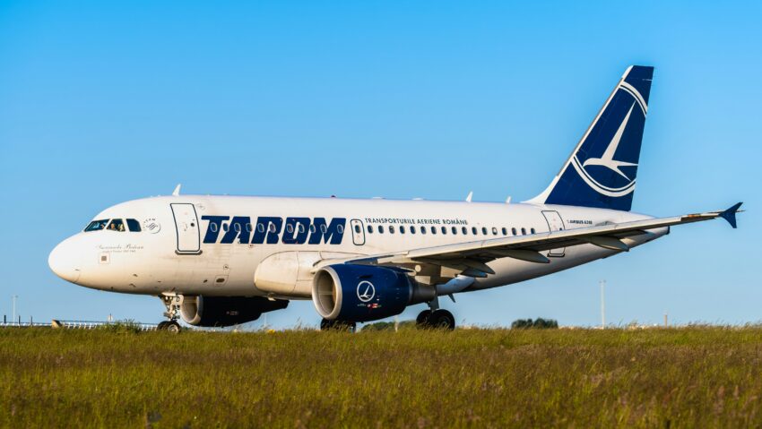 Repatriere prin Egipt: peste 300 de români, aduși acasă cu două avioane TAROM, pe fondul războiului din Orientul Mijlociu
