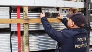 Calafat: țigări descoperite într-un camion care transporta profile de aluminiu