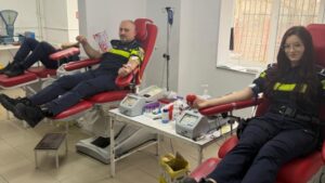 Polițiștii severineni au donat sânge pentru salvarea de vieți