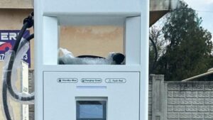 Craiova: a început montarea stațiilor de încărcare pentru autoturisme electrice
