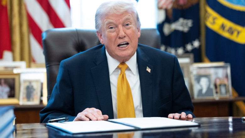 Donald Trump renunţă, temporar, la atacurile împotriva reţelei energetice iraniene