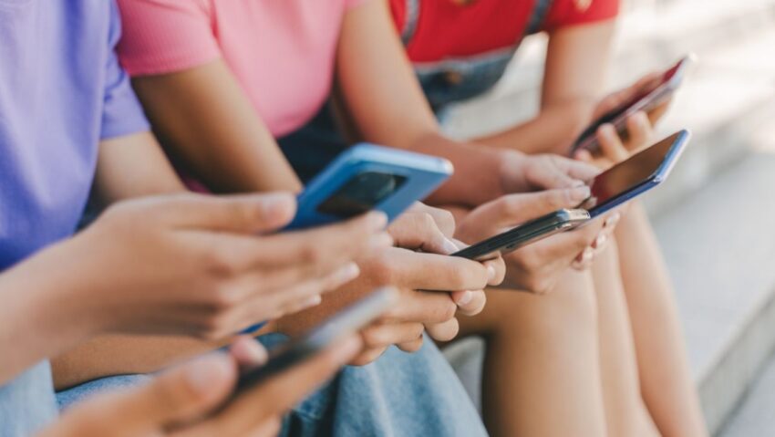 UE/ Aplicaţie de verificare a vârstei, pentru protejarea minorilor în online