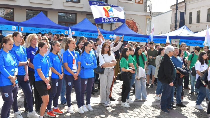 Universitatea din Craiova a deschis cea de-a 13-a ediție a proiectului „Studenții noștri pot mai mult”