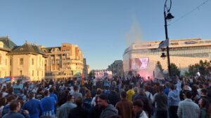 Noapte alb-albastră la Craiova! Universitatea a sărbătorit titlul după 35 de ani