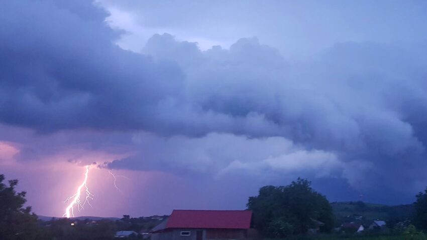 Prognoza meteo, 21-22 mai