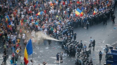Dosarul 10 August: Foști șefi ai jandarmeriei au fost achitați
