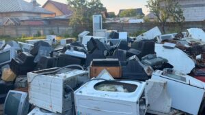 Percheziții în Dolj, Gorj și Olt într-un dosar privind deșeuri periculoase