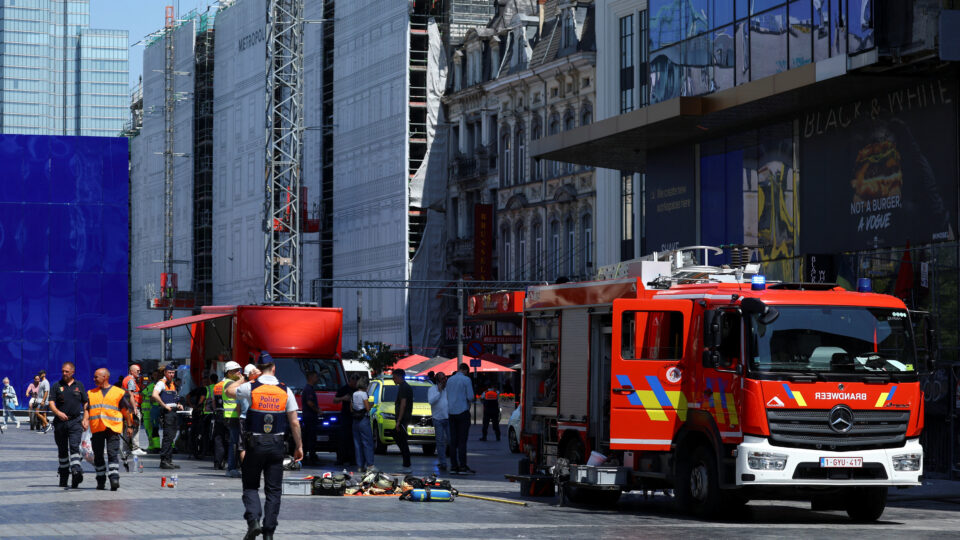 MAE confirmă tragedia din Bruxelles: un român a murit, iar altul este grav rănit în incendiul de la clădirea OXY