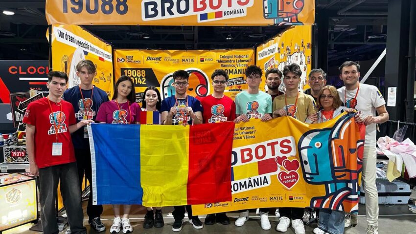 Vâlcea: Începe Școala de vară BroBots