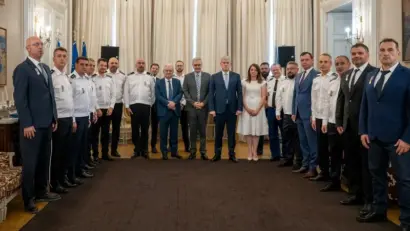 Polițiști români recompensați de statul francez