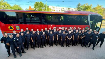 Un nou contingent de pompieri români pleacă în Franța