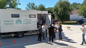 Caravana SCREENING TB își continuă traseul în județul Gorj
