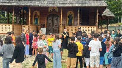 Tabără la mănăstire pentru copii ai românilor din diaspora