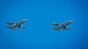 Țintă aeriană detectată lângă Insula Șerpilor – avioane F-18 ridicate pentru monitorizarea situației