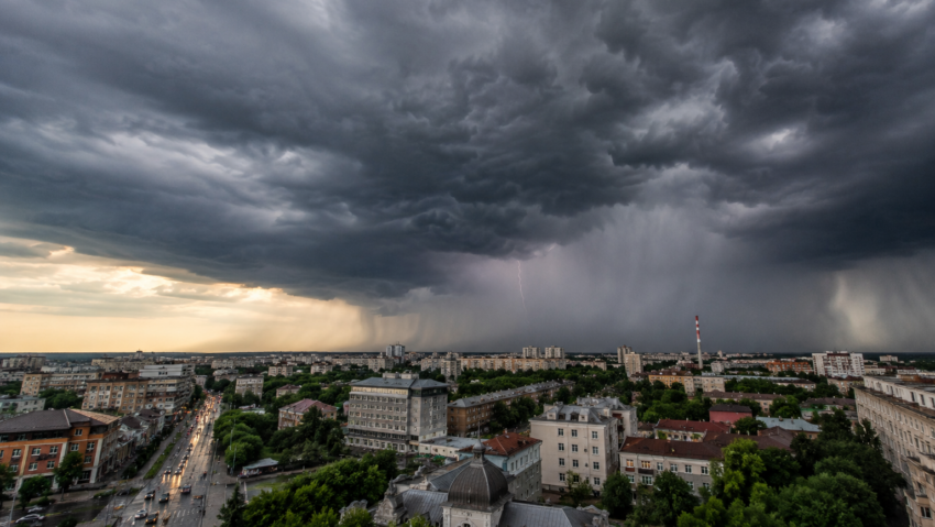 Prognoza meteo – 25/26 august/ Prognoză meteo pentru 25–26 august în Oltenia. Caniculă în Craiova, urmată de furtuni în cursul nopții