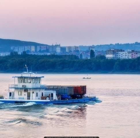 Cursele cu bacul pe ruta Călăraşi-Ostrov, suspendate temporar
