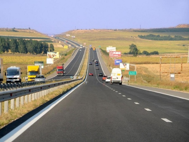 Bulgaria/Restricţii de circulaţie pentru camioane, din cauza caniculei