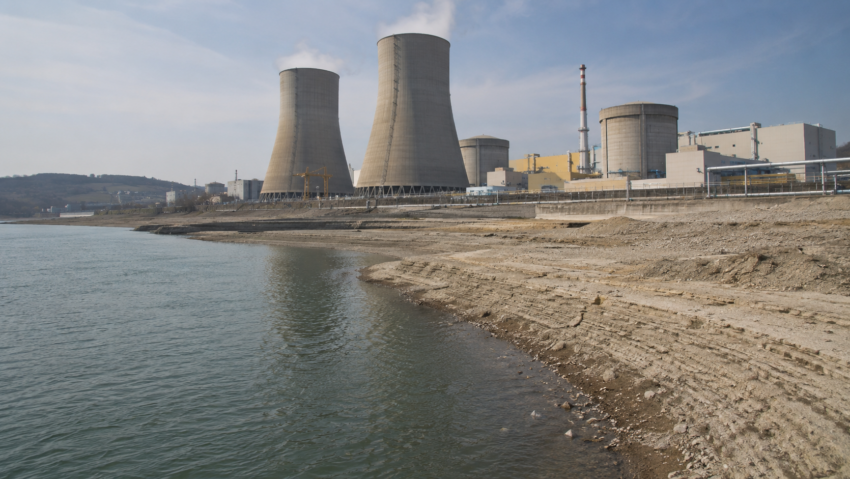 Nivelul Dunării pune în pericol întreaga producție a centralei nucleare de la Cernavodă