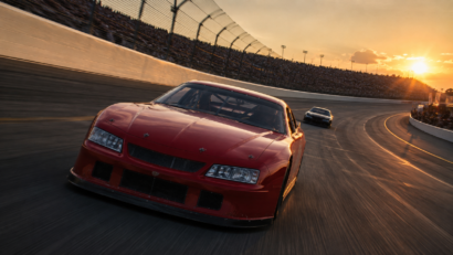Anne Hathaway se alătură lui Tom Cruise în continuarea „Days of Thunder”
