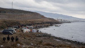 Ceuta rămâne sub presiune după trecerea masivă a frontierei