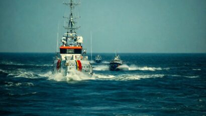 Garda de Coastă: Intervenție pentru salvarea echipajului unei nave care s-a scufundat în Marea Neagră
