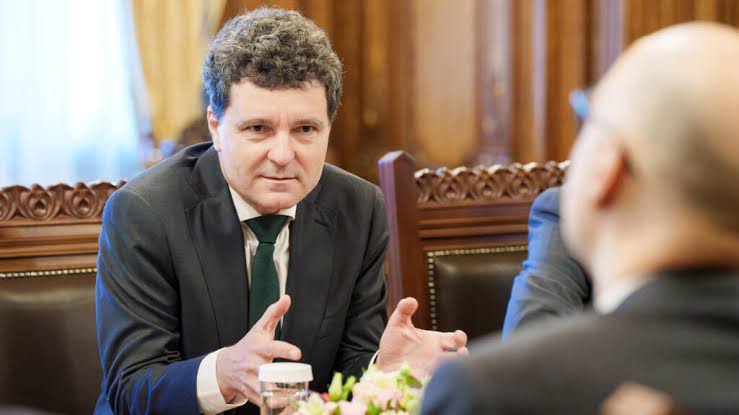 Liderii PSD, PNL, USR şi UDMR, la discuţii cu preşedintele Nicuşor Dan, pe tema Legii salarizării