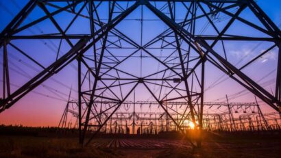 Guvernul discută cu marii consumatori industriali reducerea consumului de energie