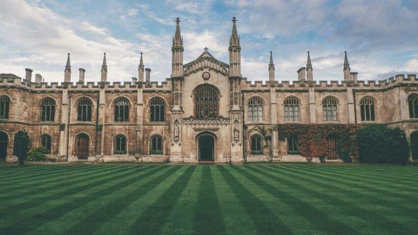 O absolventă din Târgu Jiu a fost admisă la Universitatea Yale
