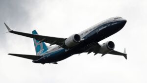 Boeingul 737 MAX, care va purta numele „Mircea Lucescu”, pleacă, astăzi, din Seattle