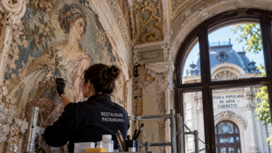 Picturi vechi de aproximativ 100 de ani, descoperite la Școala Populară de Artă „Cornetti” din Craiova