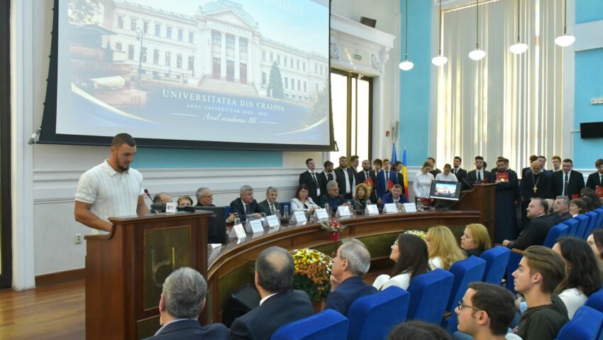 Universitatea din Craiova a deschis anul academic 2026–2027. Instituția marchează 80 de ani de existență