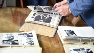 Va fi digitalizată arhiva istorică a AGERPRES. 100.000 de fotografii și 100.000 de texte vor fi disponibile online