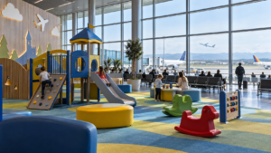 Aeroportul Internațional Craiova deschide un loc de joacă