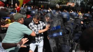 Măsuri în urma violențelor din Piața Victoriei: încă 5 persoane reţinute