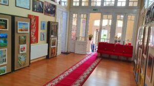 Picturi murale, vechi de 100 de ani, descoperite în timpul restaurării Școlii Populare de Artă „Cornetti“ din Craiova