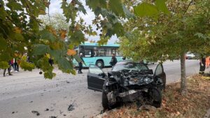 Plan Roșu activat în Craiova! Accident grav între un autobuz și o mașină, pe strada Brestei