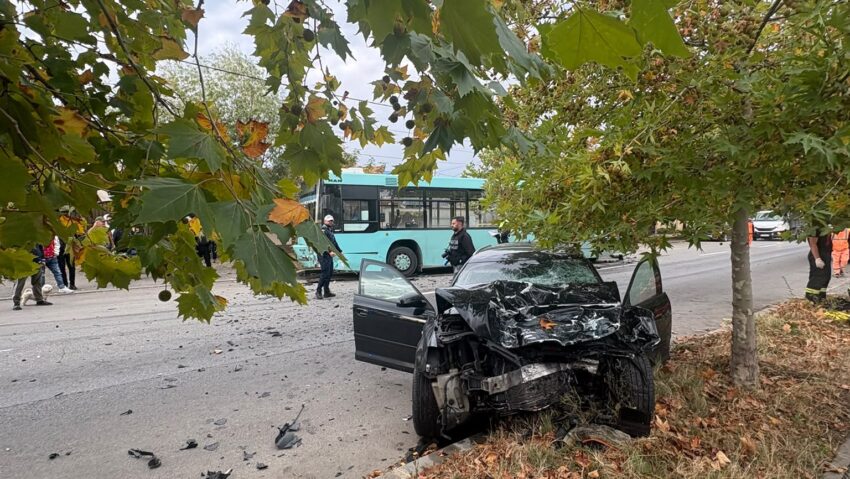 Plan Roșu activat în Craiova! Accident grav între un autobuz și o mașină, pe strada Brestei