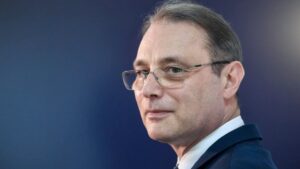 Palatul Victoria: Luca Niculescu va avea o ședință de lucru pe tema siguranței în școli