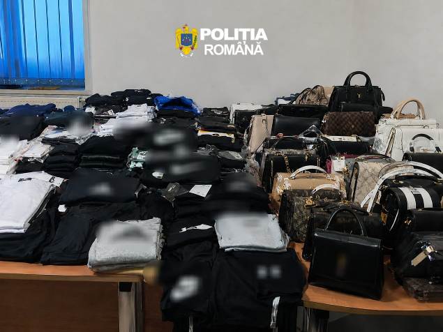 Marfă contrafăcută descoperită de polițiștii gorjeni
