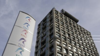 USR şi PNL cer revocarea actelor prin care s-au făcut numirile la radioul şi la televiziunea publice